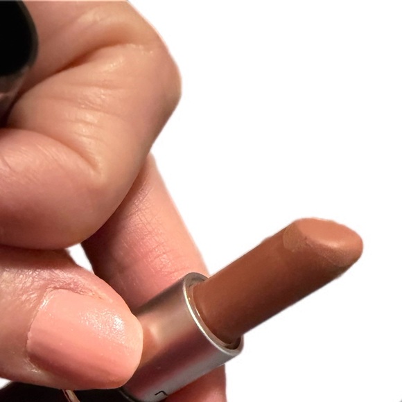 MAC Cosmetics Mini Boca Lipstick - Picture 5 of 5